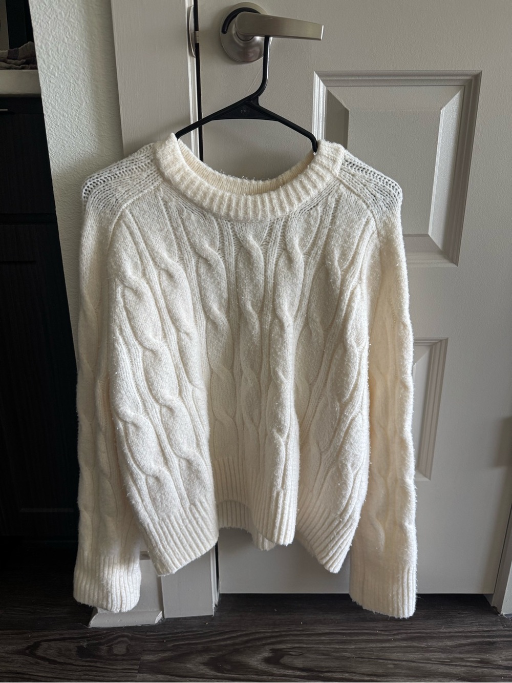 Abercrombie & Fitch Cream Cable Knit Crewneck Sweater